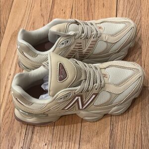 New Balance Beige Sneakers